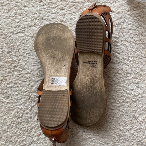 American Rag Sandals - Picture 4 of 4